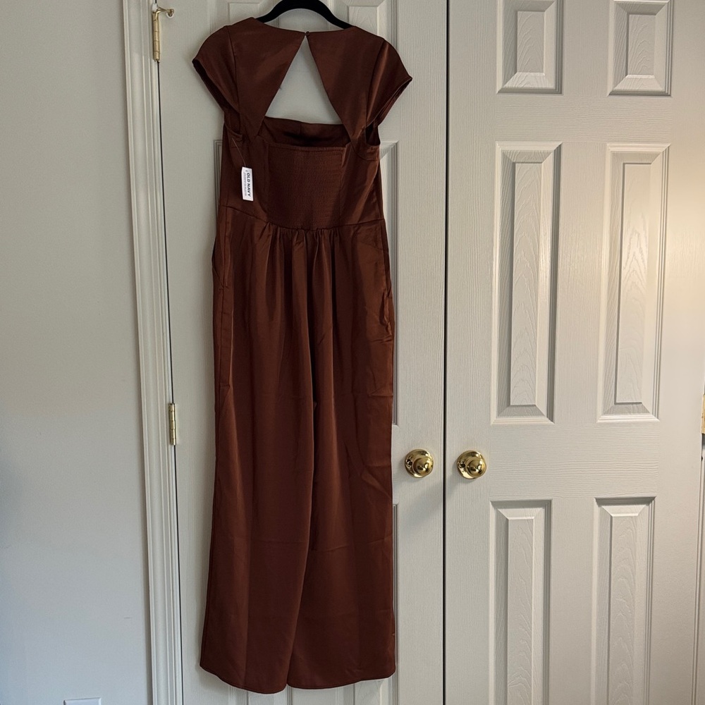 Old Navy Rust Brown Sweetheart Smocked-Back Jumpsuit – Women’s Size M - Picture 2 of 13